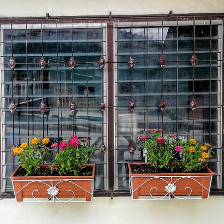 Champion Hostel 2 (Adults Only) Chiang Mai Dış mekan fotoğraf