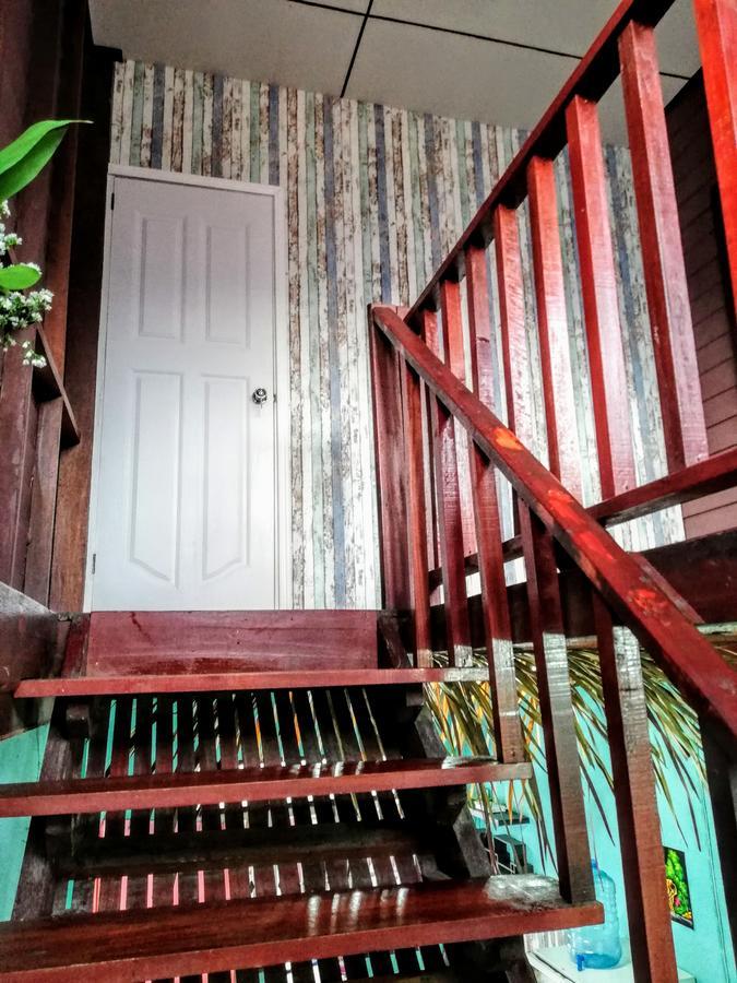 Champion Hostel 2 (Adults Only) Chiang Mai Dış mekan fotoğraf